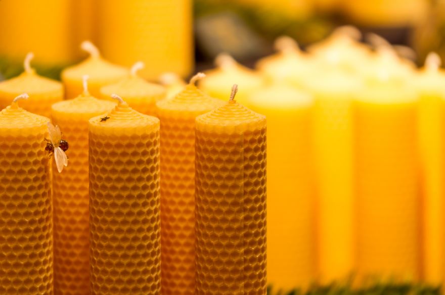 Best Non-Toxic Candles for a Healthier Home: Why Beeswax Is the Cleanest Choice